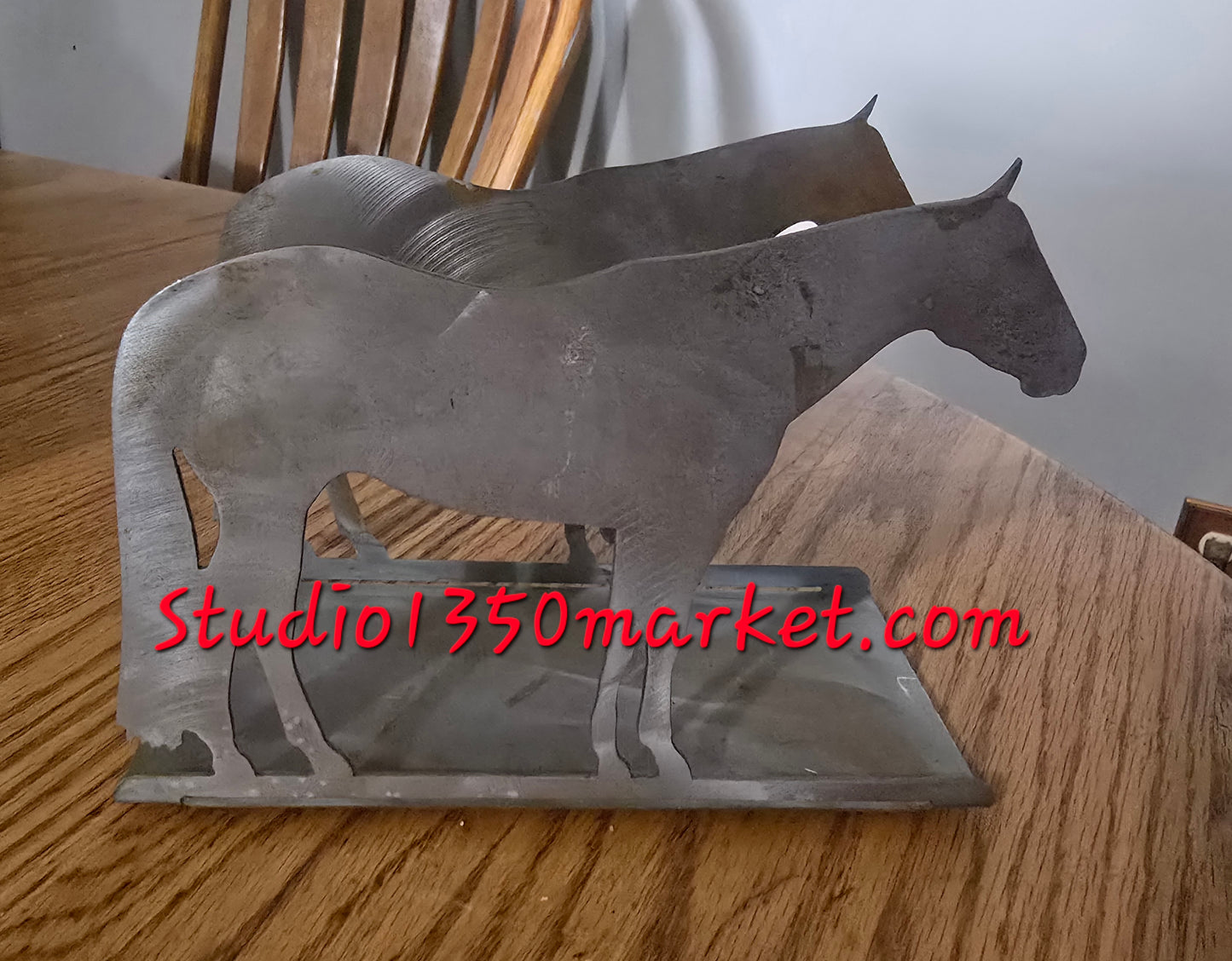 Paper plate holder quarter horse
